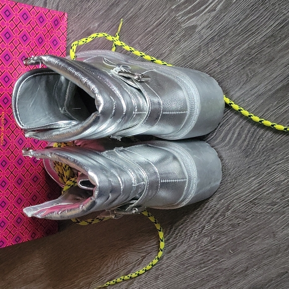 Combat Boots - Picture 3 of 4